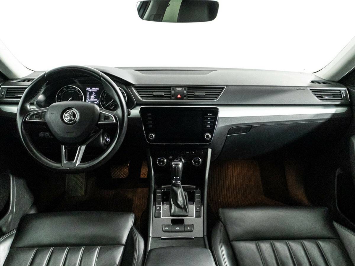 Skoda Superb б/у, 2018, Роботизированная. Фото: #12