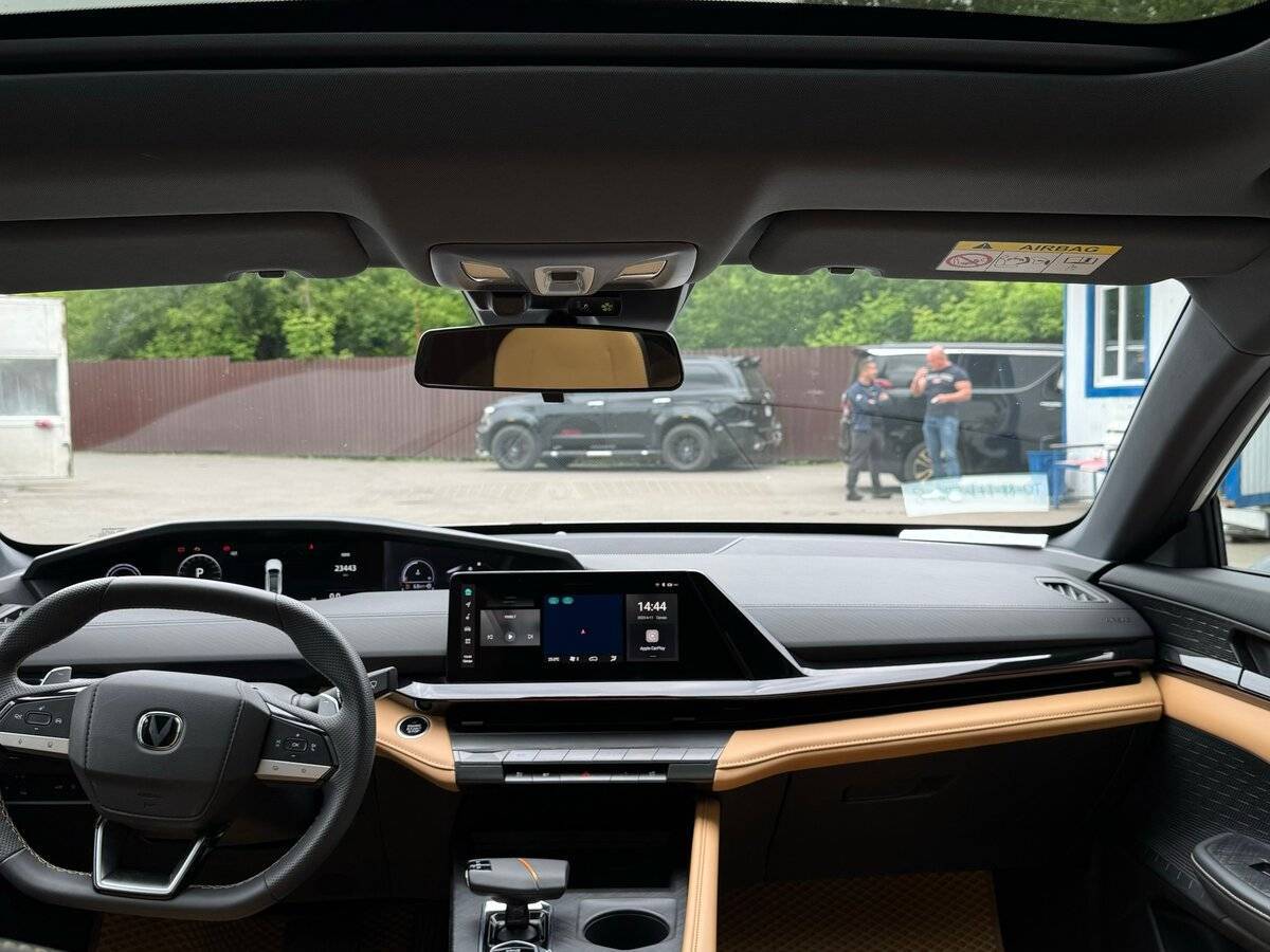 Changan UNI-V б/у, 2023, Роботизированная. Фото: #11