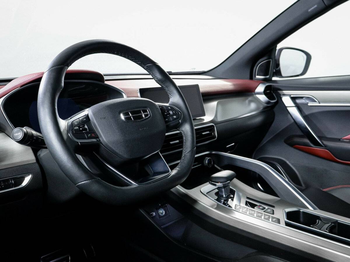 Geely Coolray б/у, 2023, Роботизированная. Фото: #13