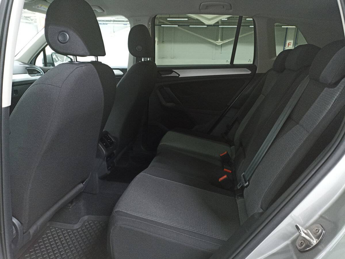 Volkswagen Tiguan б/у, 2021, Роботизированная. Фото: #11