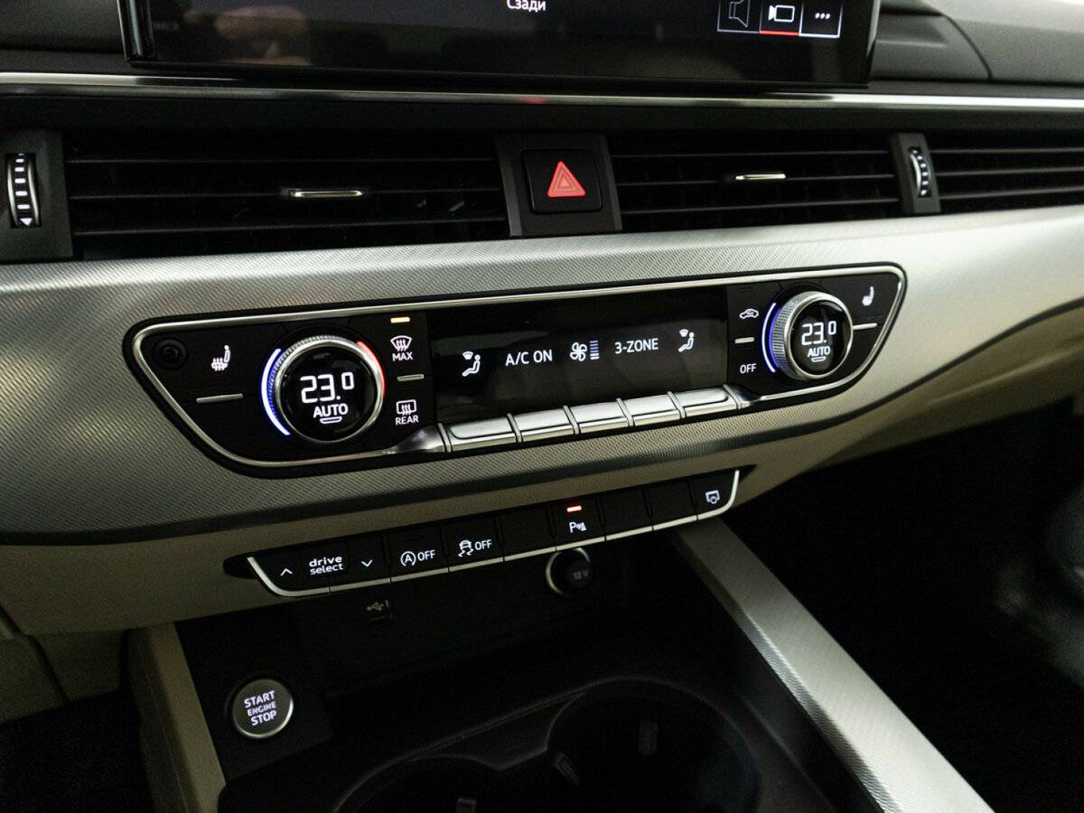 Audi A4 б/у, 2020, Роботизированная. Фото: #17