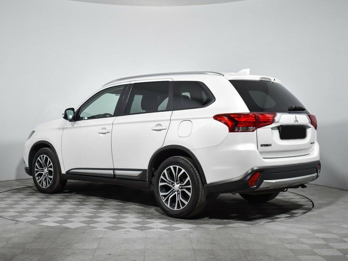 Mitsubishi Outlander б/у, 2018, Вариатор. Фото: #6