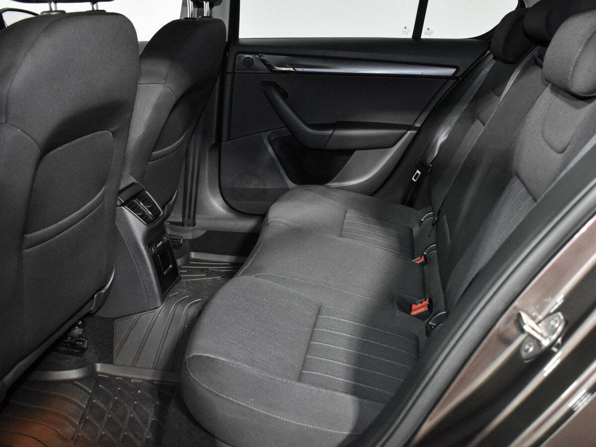 Skoda Octavia б/у, 2019, Роботизированная. Фото: #10