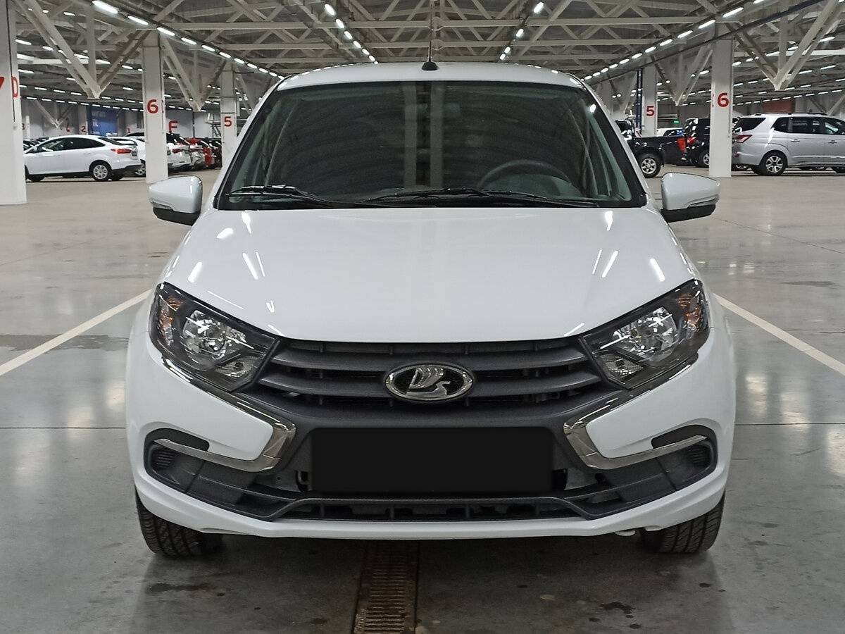 Lada (ВАЗ) Granta б/у, 2024, Механическая. Фото: #1