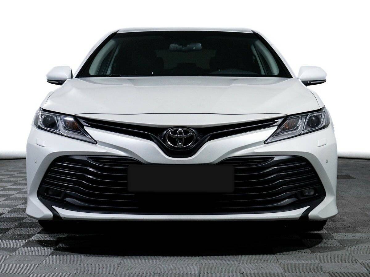 Toyota Camry б/у, 2019, Автоматическая. Фото: #1