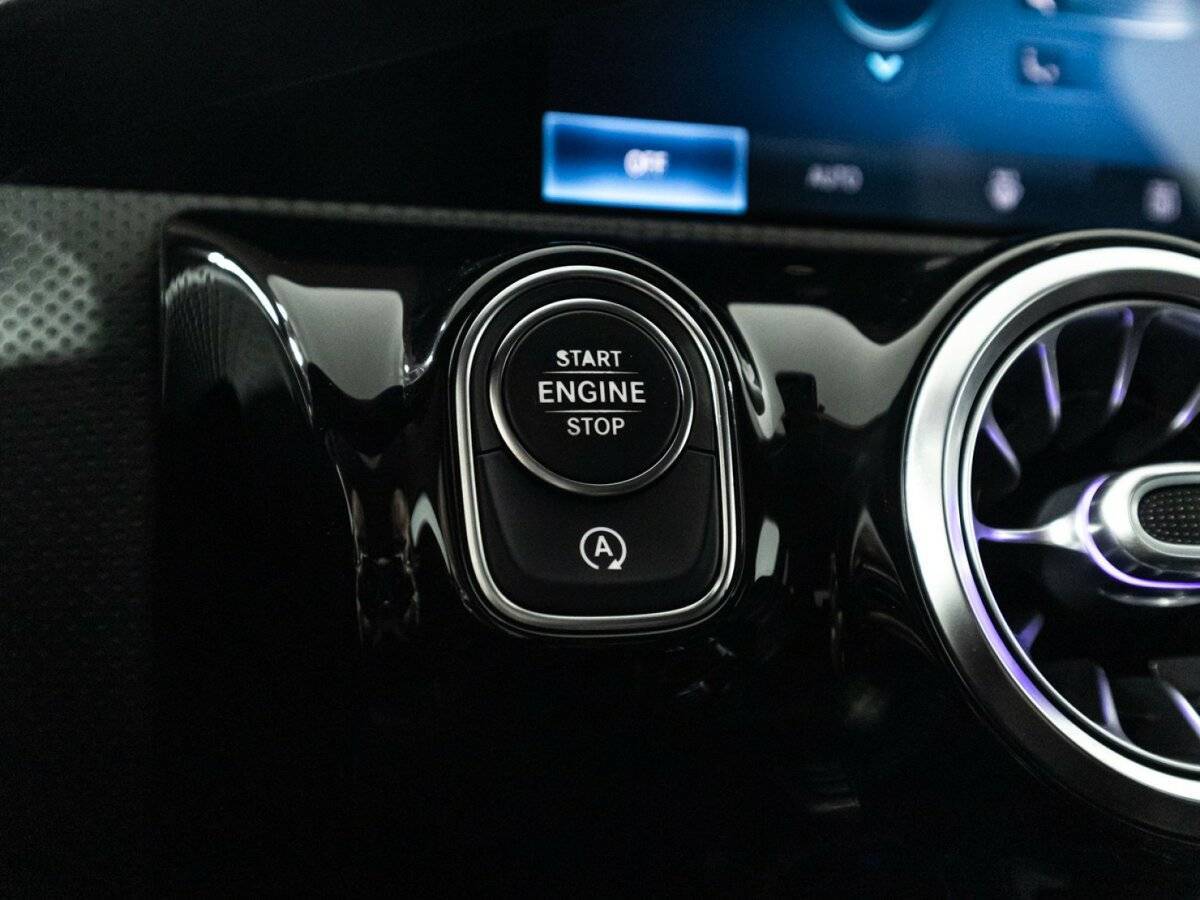 Mercedes-Benz A-Класс б/у, 2018, Роботизированная. Фото: #17