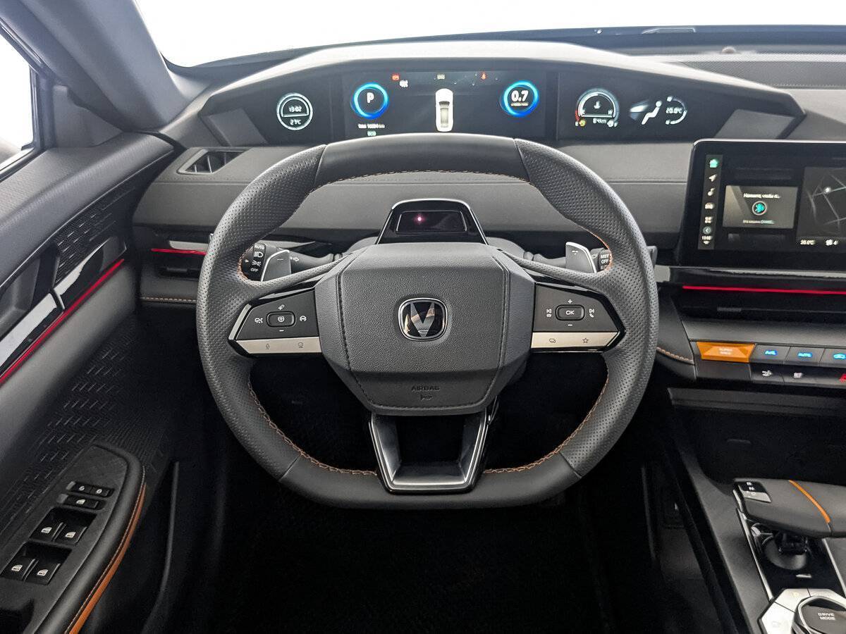 Changan UNI-V б/у, 2024, Роботизированная. Фото: #20