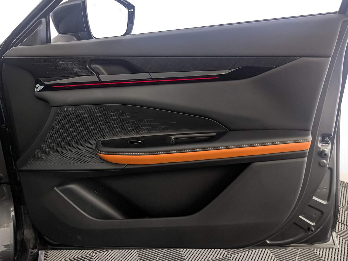 Changan UNI-V б/у, 2024, Роботизированная. Фото: #23