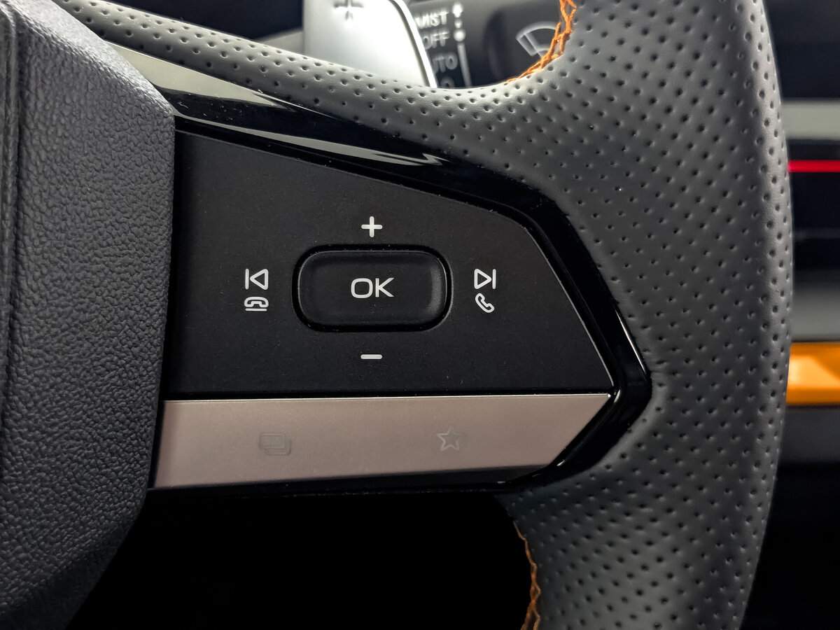 Changan UNI-V б/у, 2024, Роботизированная. Фото: #29