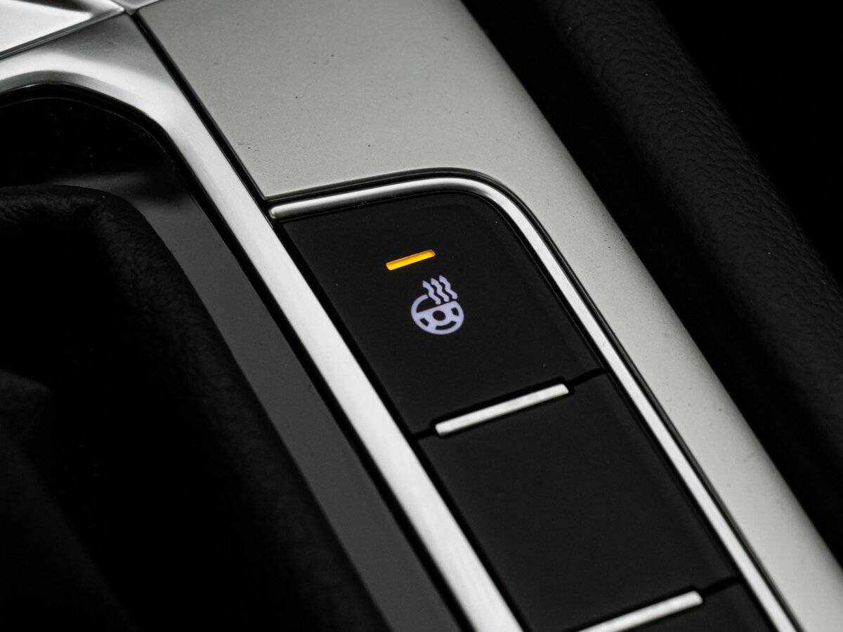 Volkswagen Passat б/у, 2018, Роботизированная. Фото: #16