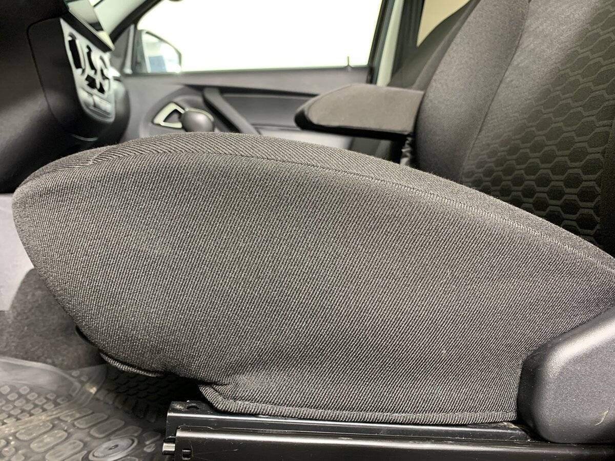 Lada (ВАЗ) Granta б/у, 2024, Механическая. Фото: #15