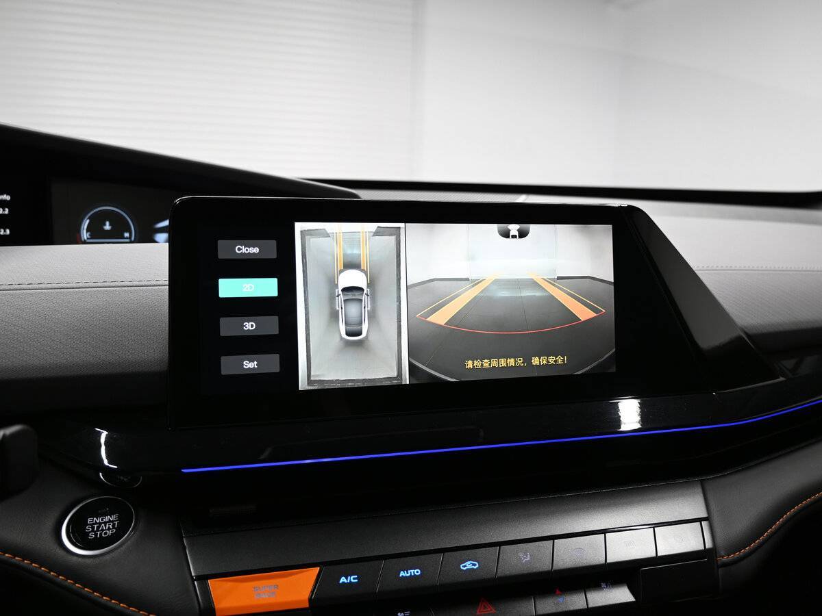 Changan UNI-V б/у, 2023, Роботизированная. Фото: #14