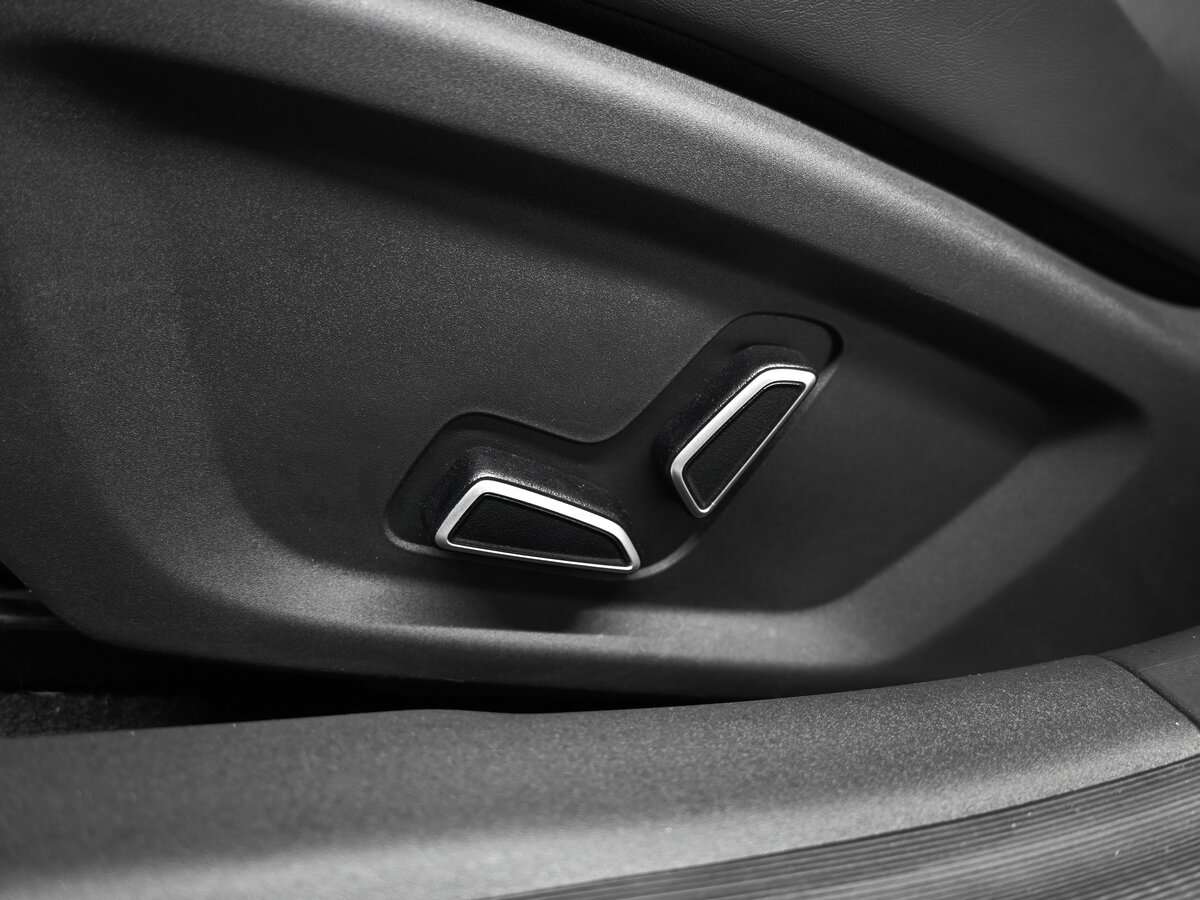 Changan UNI-V б/у, 2023, Роботизированная. Фото: #24