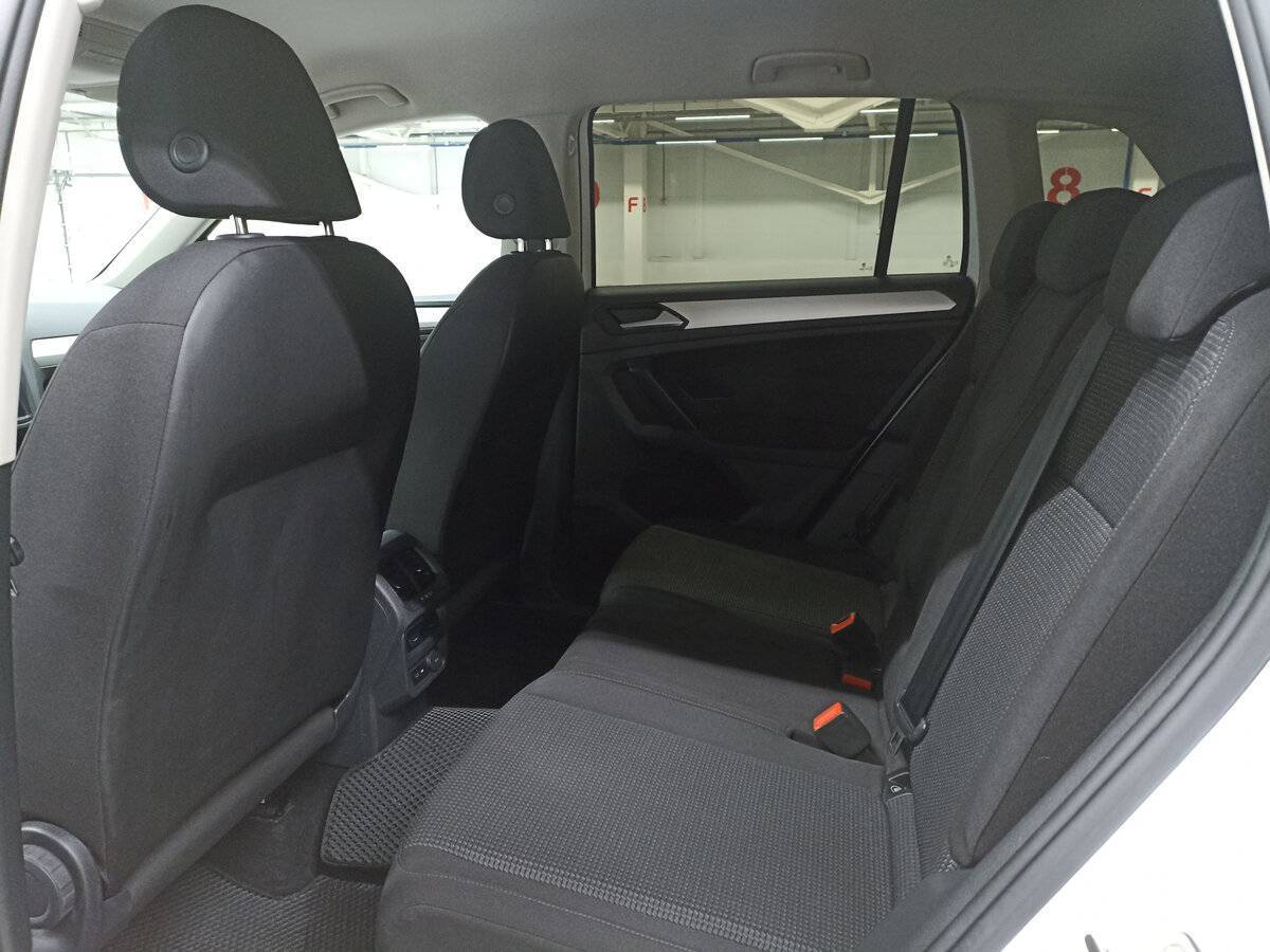 Volkswagen Tiguan б/у, 2019, Механическая. Фото: #11