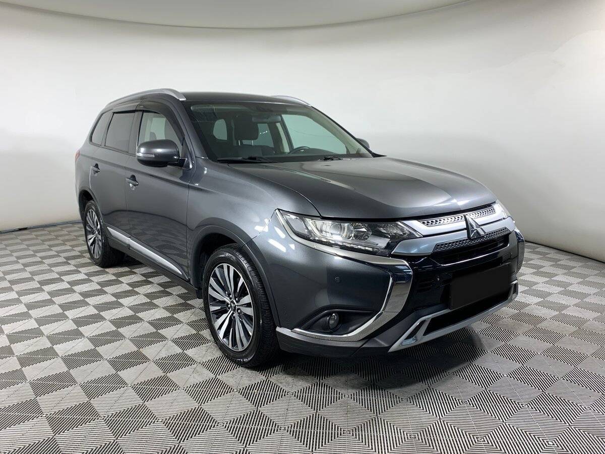 Mitsubishi Outlander б/у, 2019, Вариатор. Фото: #2