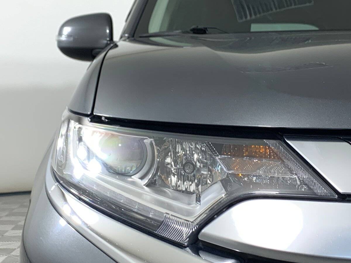 Mitsubishi Outlander б/у, 2019, Вариатор. Фото: #8