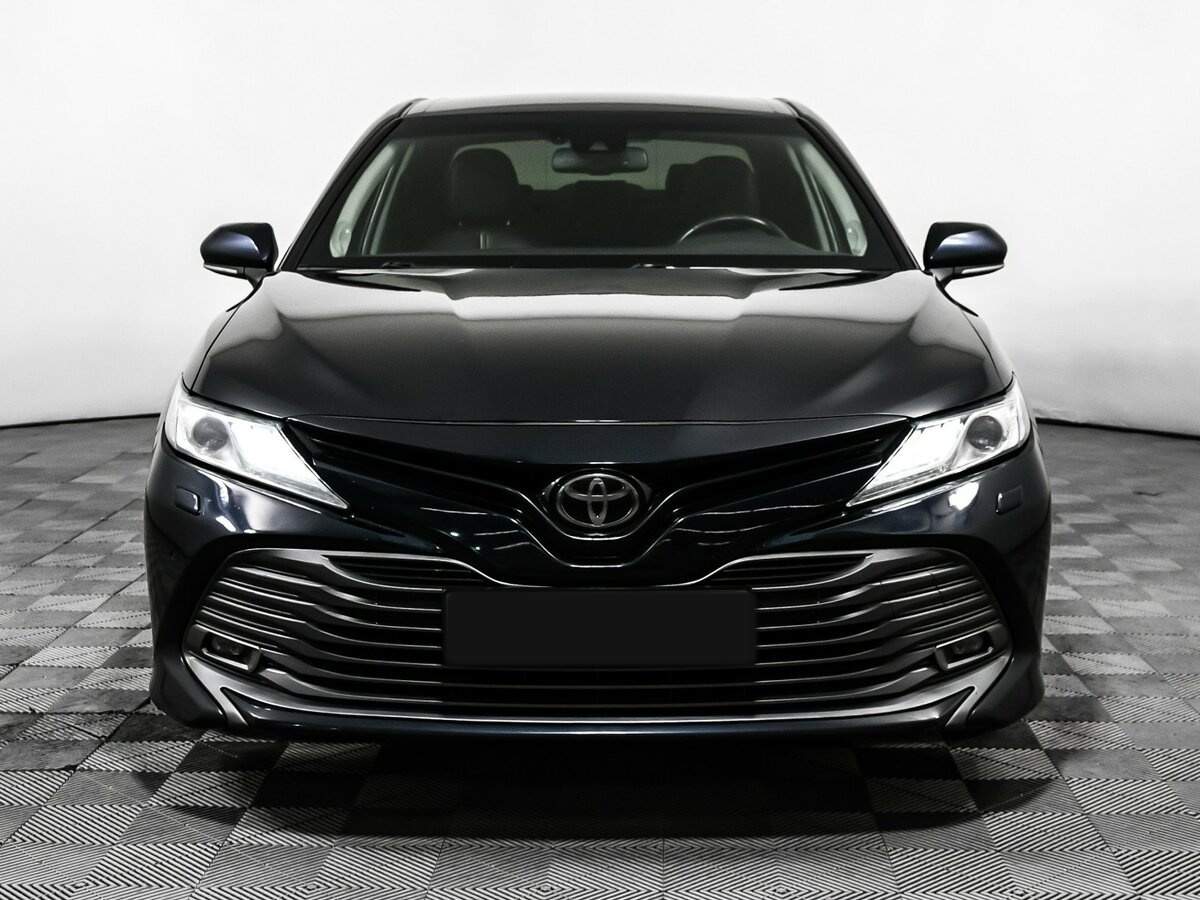 Toyota Camry б/у, 2019, Автоматическая. Фото: #1