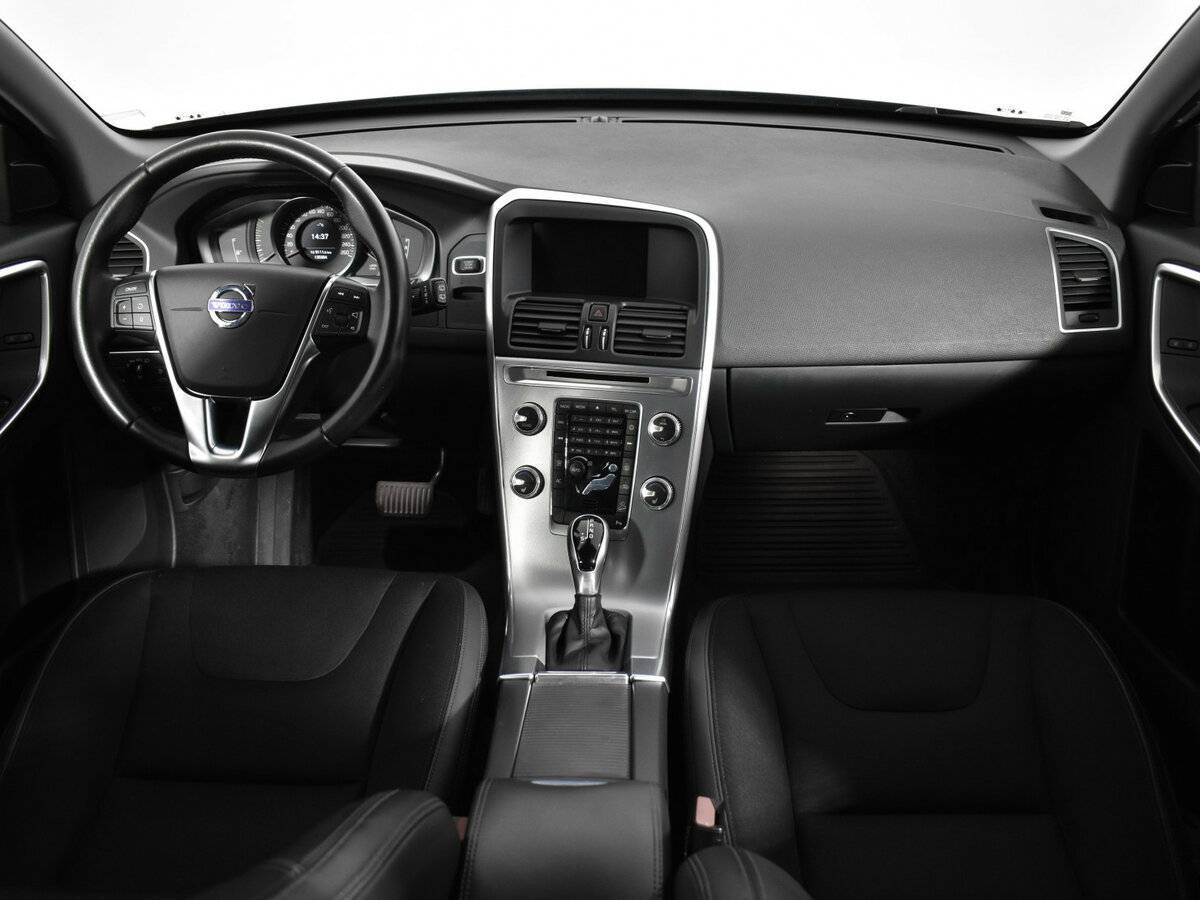 Volvo XC60 б/у, 2017, Автоматическая. Фото: #9