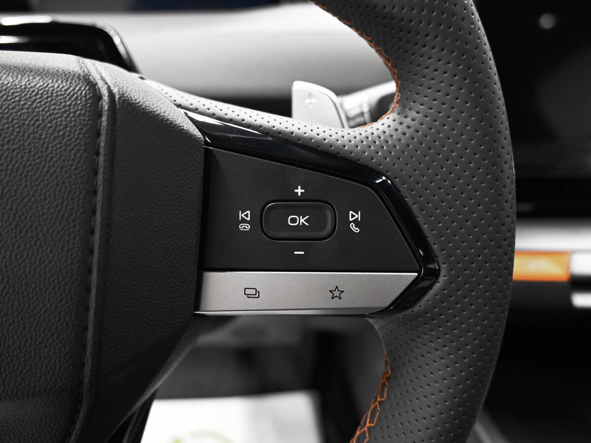 Changan UNI-V б/у, 2023, Роботизированная. Фото: #20