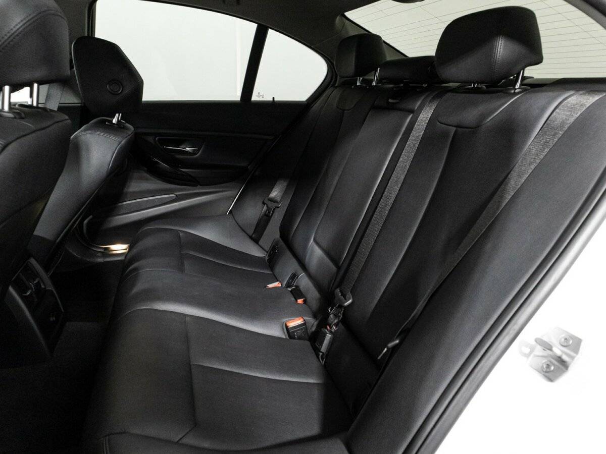 BMW 3 серии б/у, 2017, Автоматическая. Фото: #9