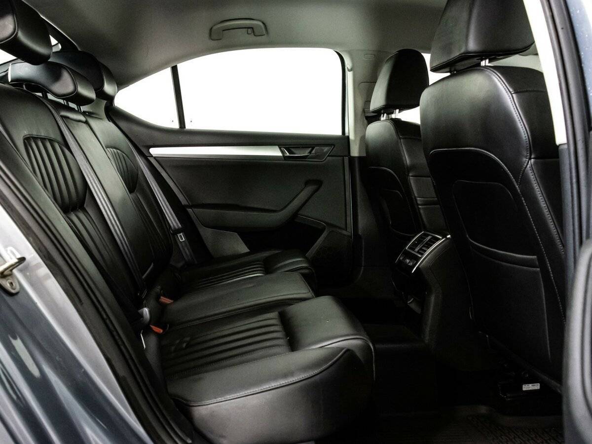 Skoda Superb б/у, 2017, Роботизированная. Фото: #17