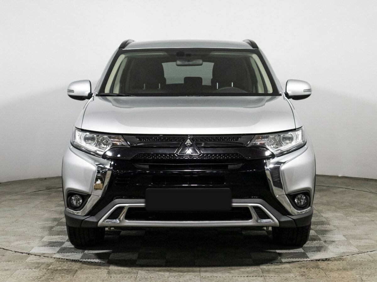 Mitsubishi Outlander б/у, 2022, Вариатор. Фото: #1