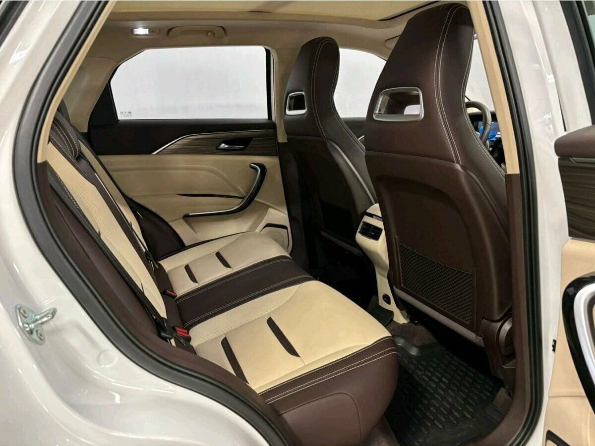 FAW Bestune T77 б/у, 2023, Роботизированная. Фото: #17