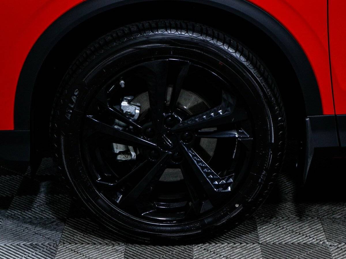 Geely Coolray б/у, 2024, Роботизированная. Фото: #14