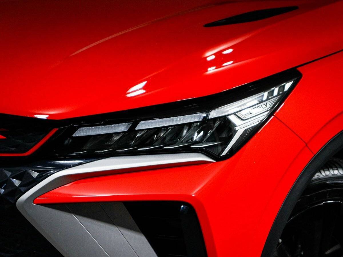 Geely Coolray б/у, 2024, Роботизированная. Фото: #15