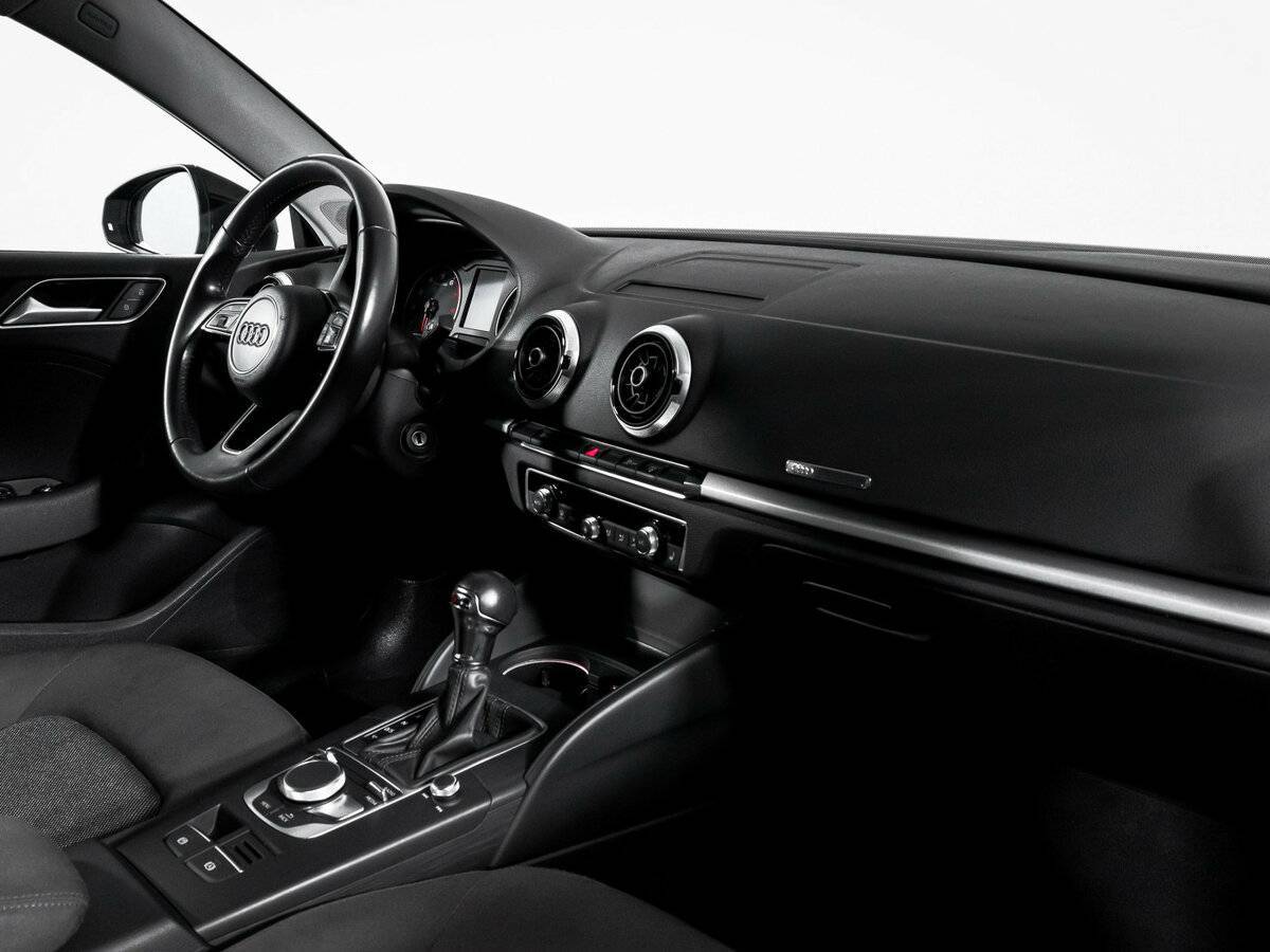 Audi A3 б/у, 2017, Роботизированная. Фото: #8