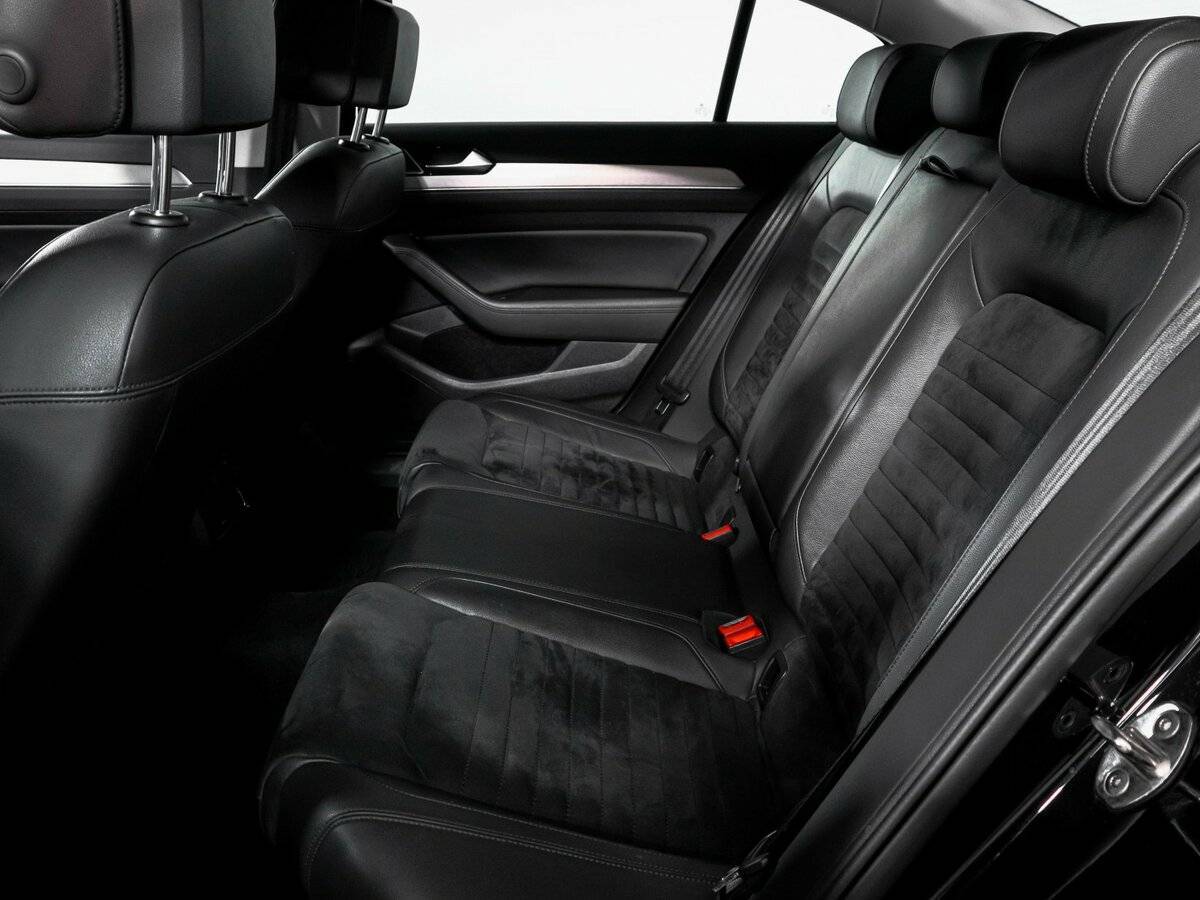 Volkswagen Passat б/у, 2019, Роботизированная. Фото: #9