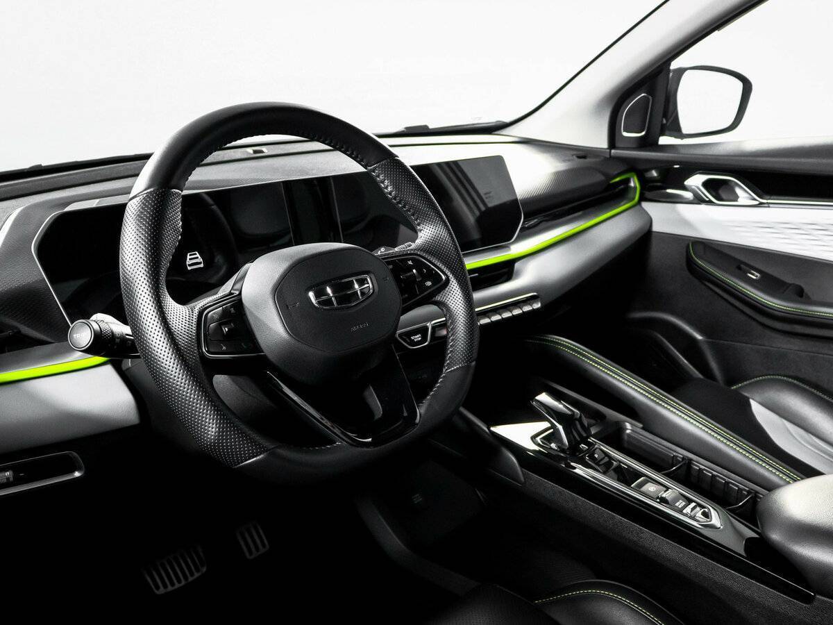 Geely Coolray б/у, 2023, Роботизированная. Фото: #13