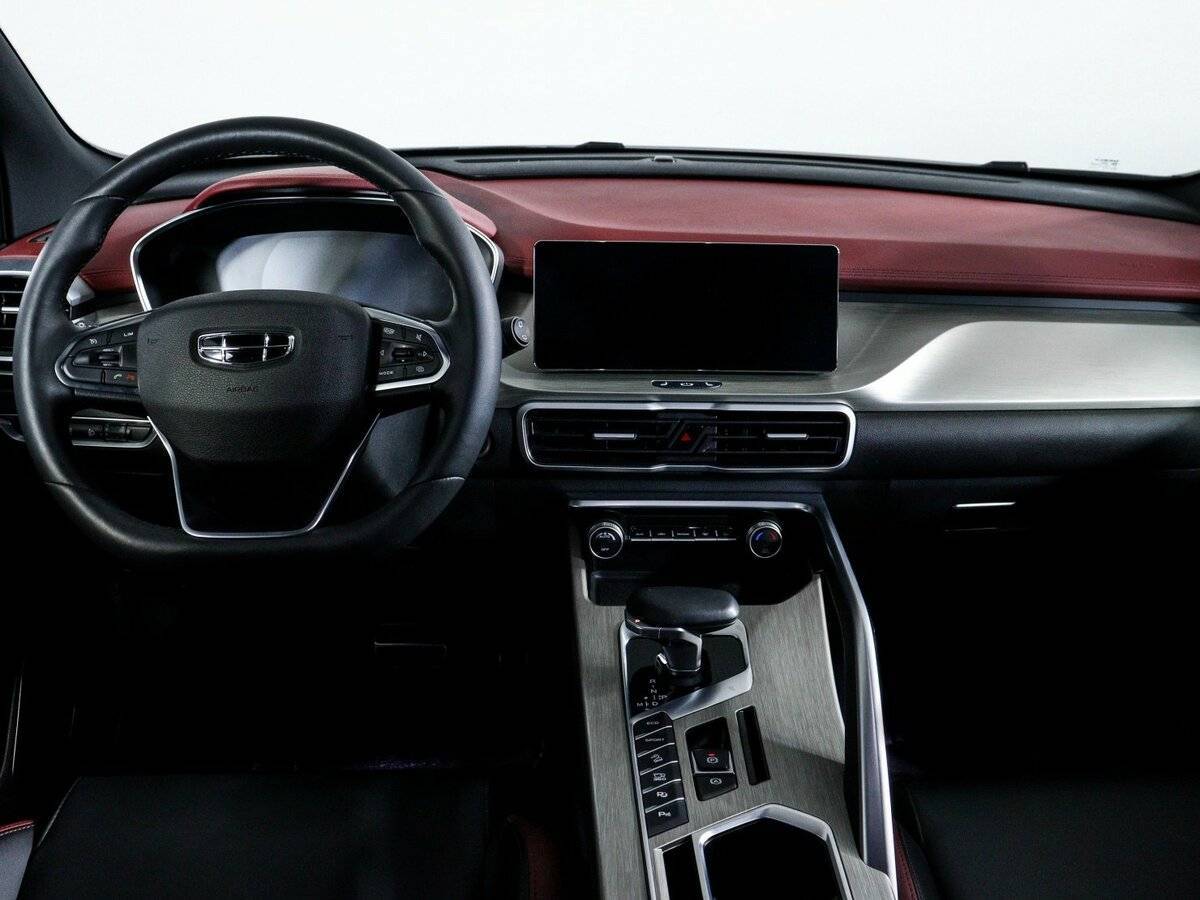 Geely Coolray б/у, 2024, Роботизированная. Фото: #10