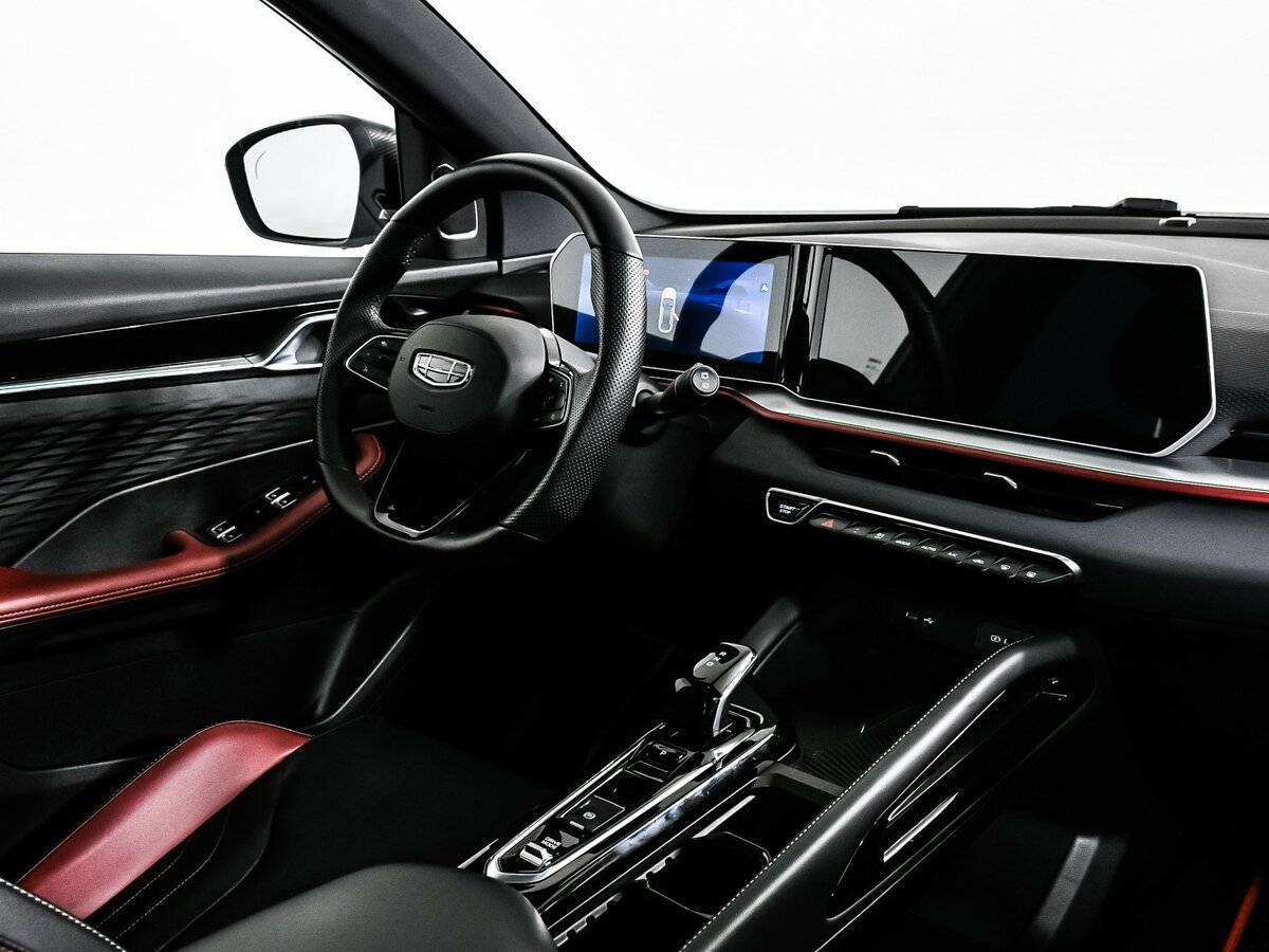 Geely Coolray б/у, 2023, Роботизированная. Фото: #8