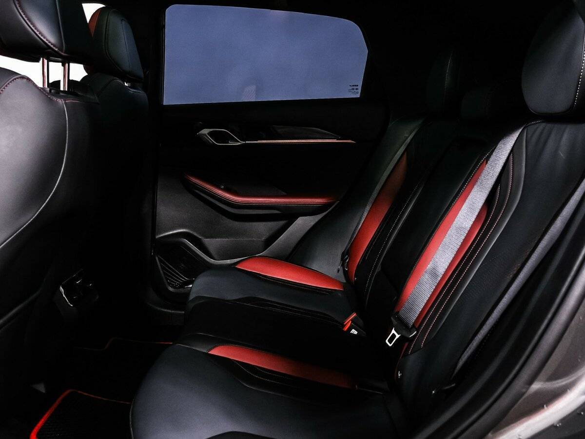 Geely Coolray б/у, 2023, Роботизированная. Фото: #12