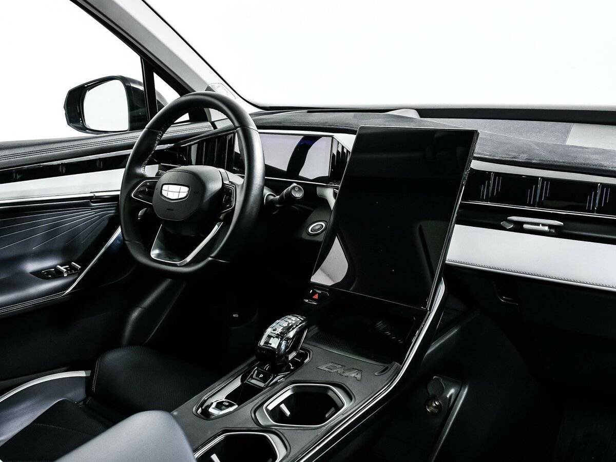 Geely Atlas б/у, 2023, Роботизированная. Фото: #8