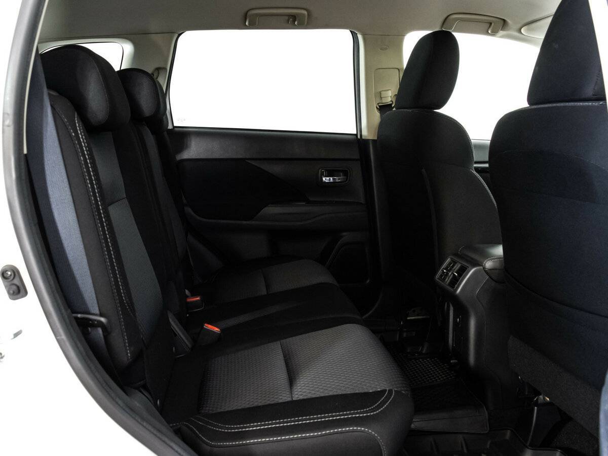 Mitsubishi Outlander б/у, 2019, Вариатор. Фото: #14