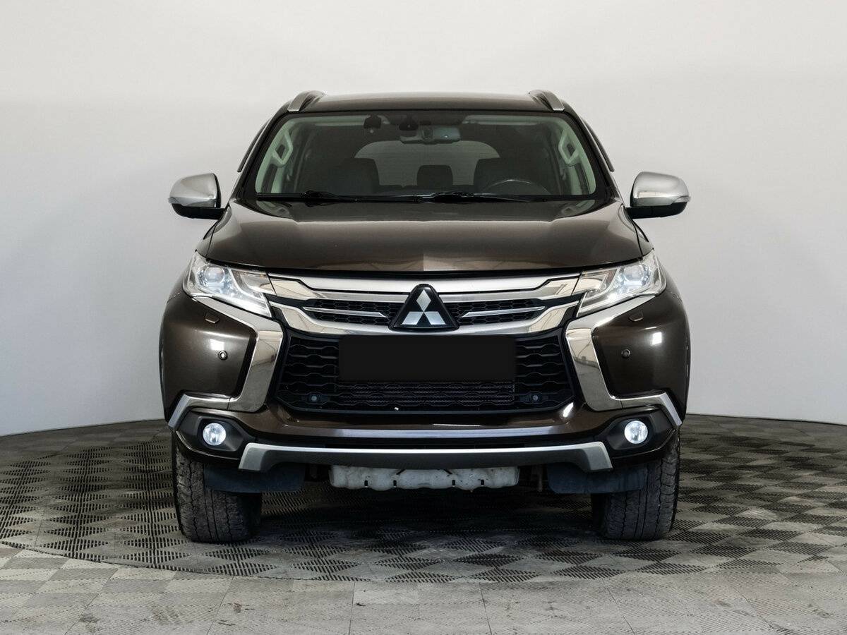 Mitsubishi Pajero Sport б/у, 2019, Автоматическая. Фото: #2