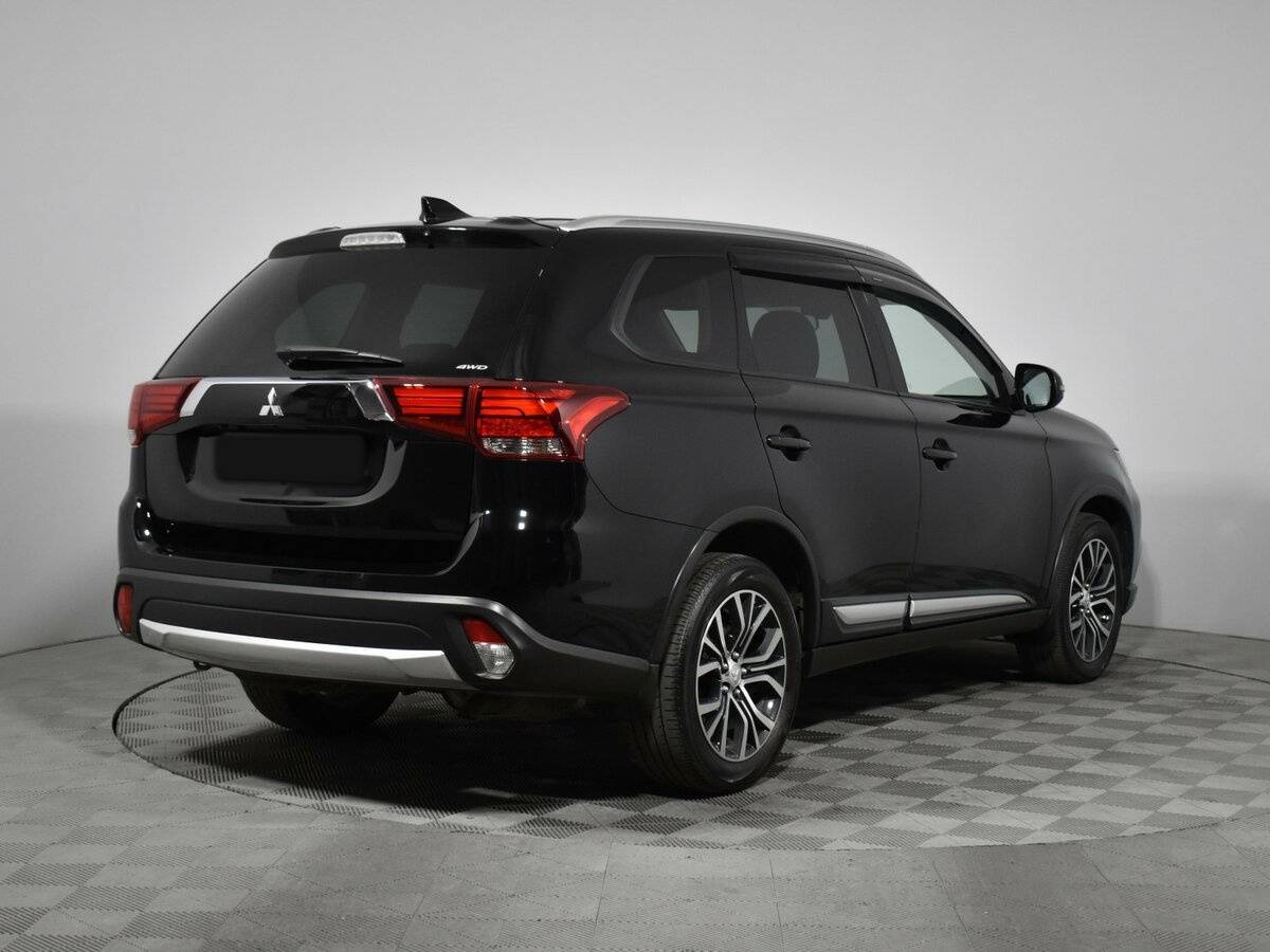 Mitsubishi Outlander б/у, 2018, Вариатор. Фото: #4
