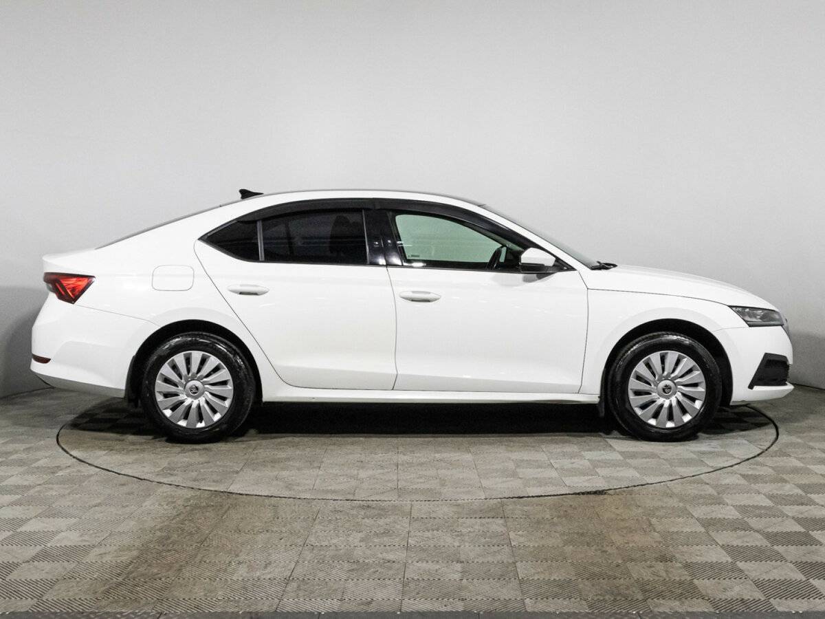 Skoda Octavia б/у, 2021, Автоматическая. Фото: #3