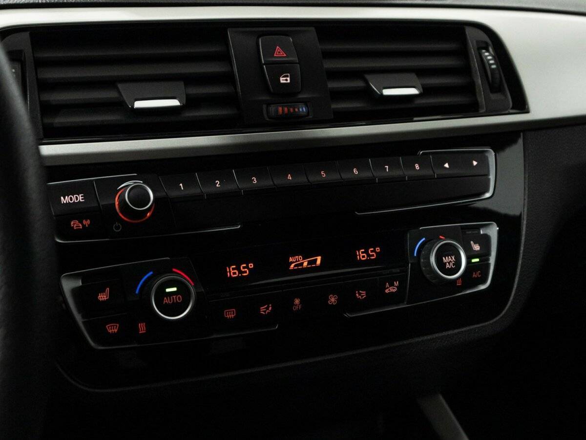 BMW 1 серии б/у, 2018, Автоматическая. Фото: #17