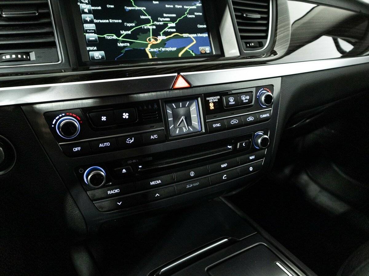 Hyundai Genesis б/у, 2015, Автоматическая. Фото: #16