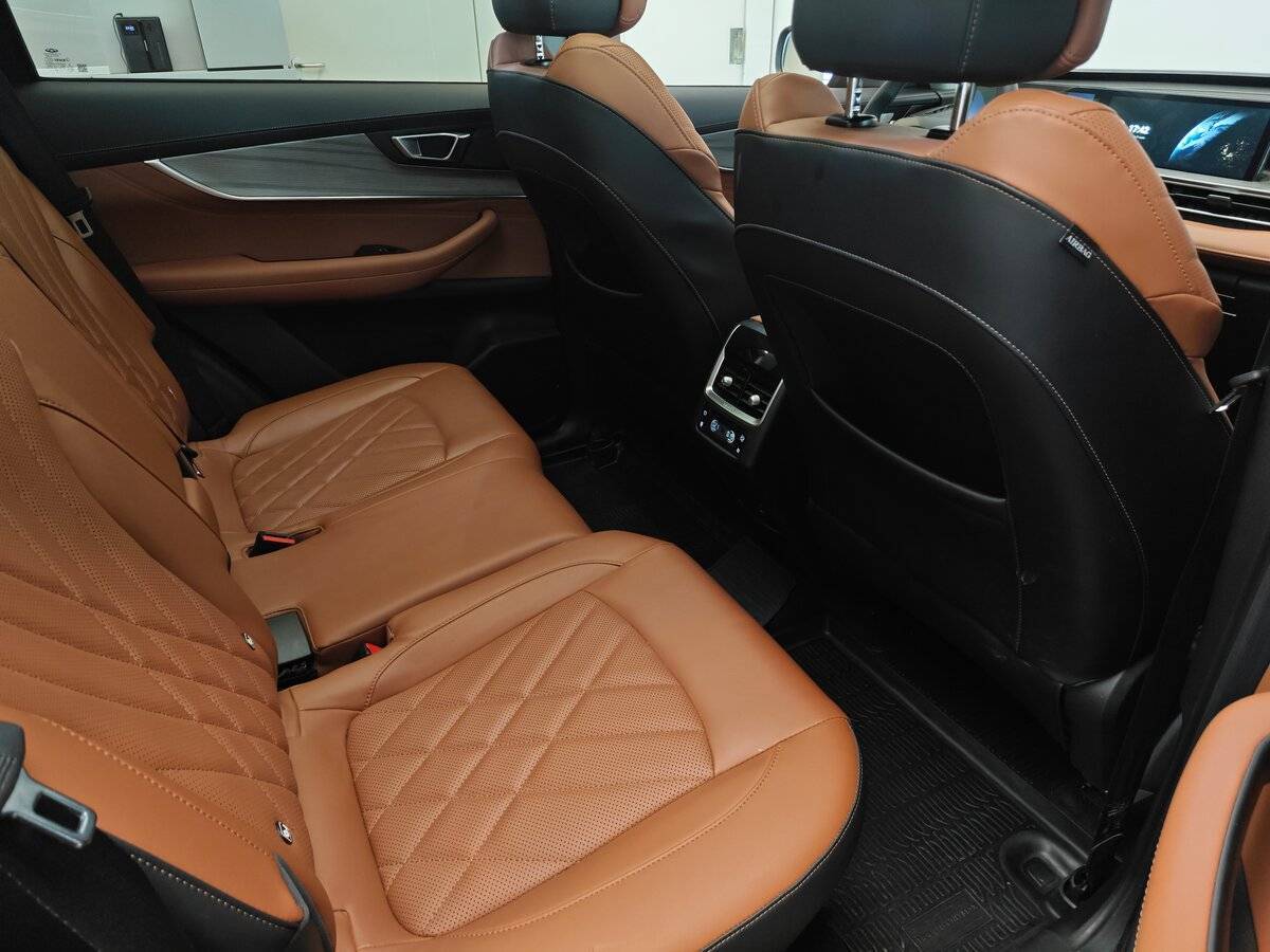 Chery Tiggo 8 Pro Max б/у, 2023, Роботизированная. Фото: #23