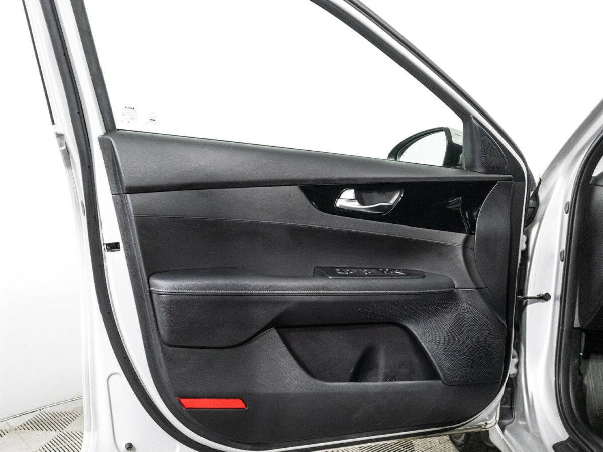 Kia Cerato б/у, 2021, Автоматическая. Фото: #24