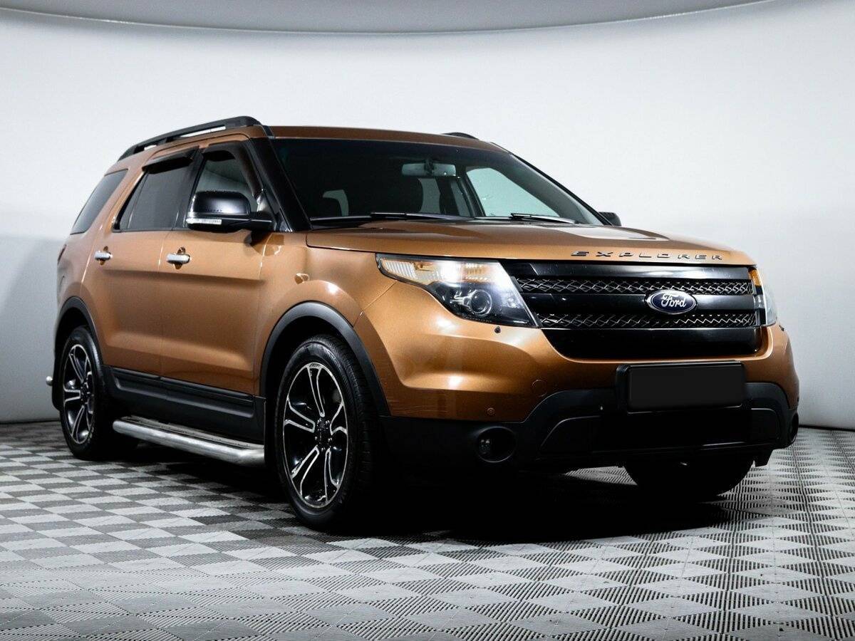 Ford Explorer б/у, 2013, Автоматическая. Фото: #2
