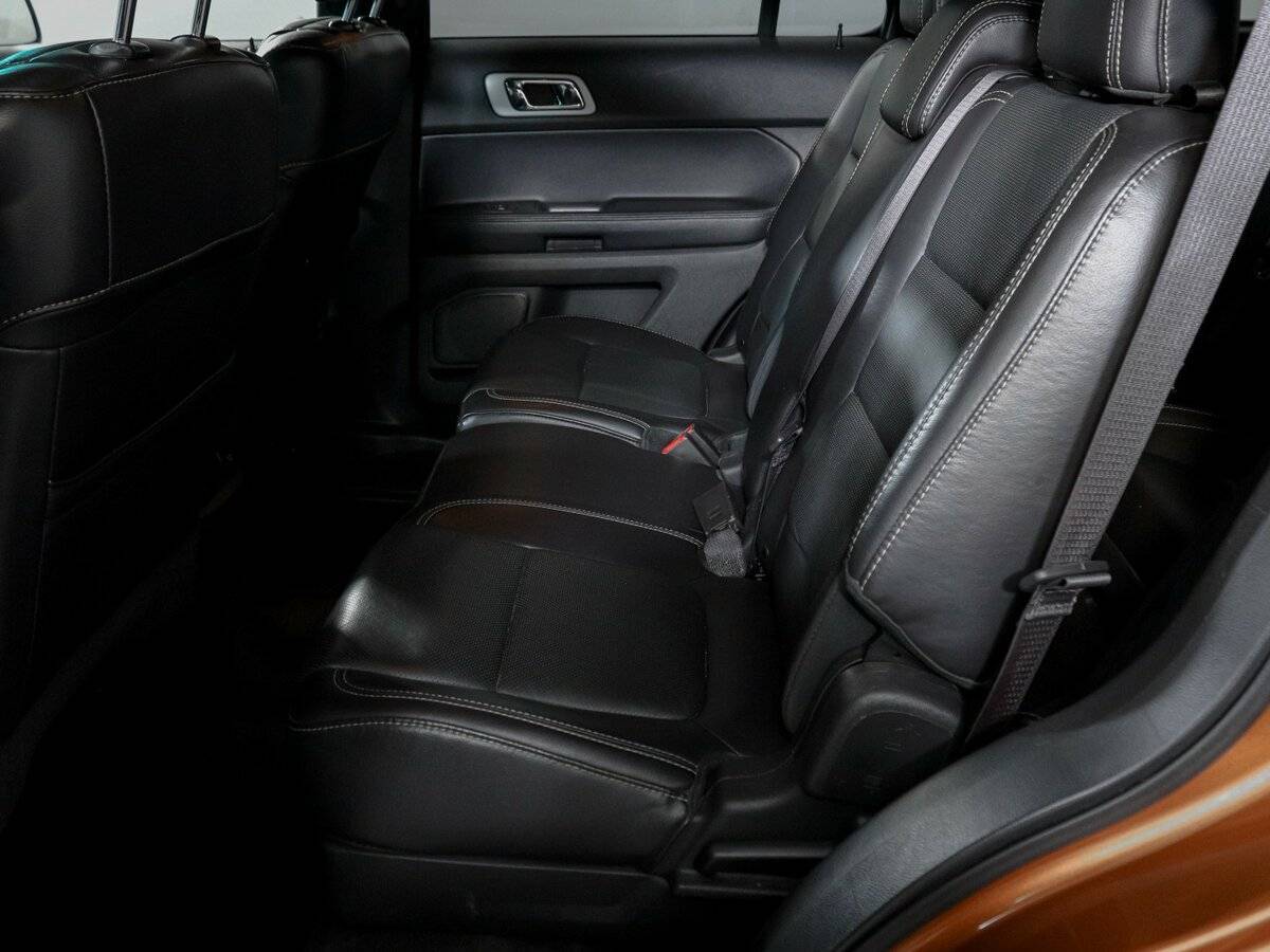 Ford Explorer б/у, 2013, Автоматическая. Фото: #8