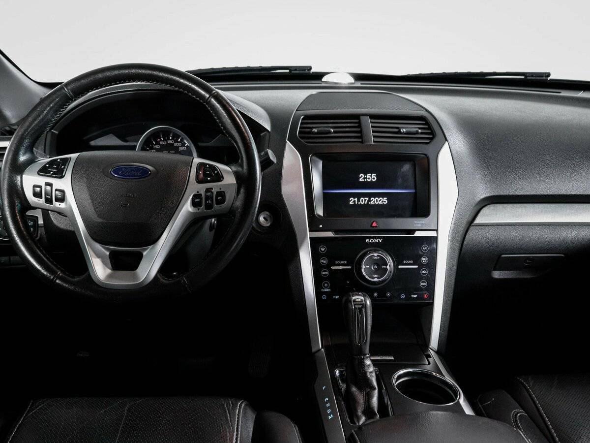 Ford Explorer б/у, 2013, Автоматическая. Фото: #11