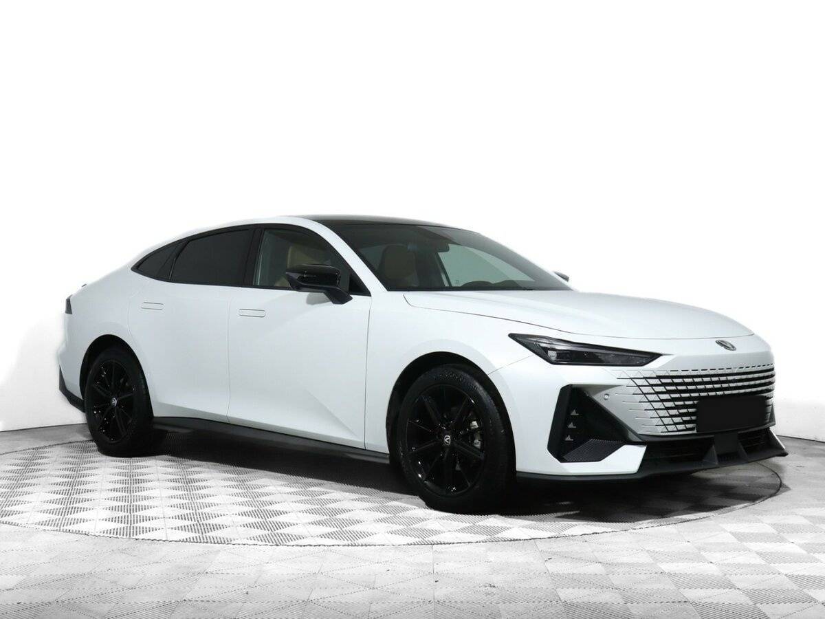 Changan UNI-V б/у, 2022, Роботизированная. Фото: #1