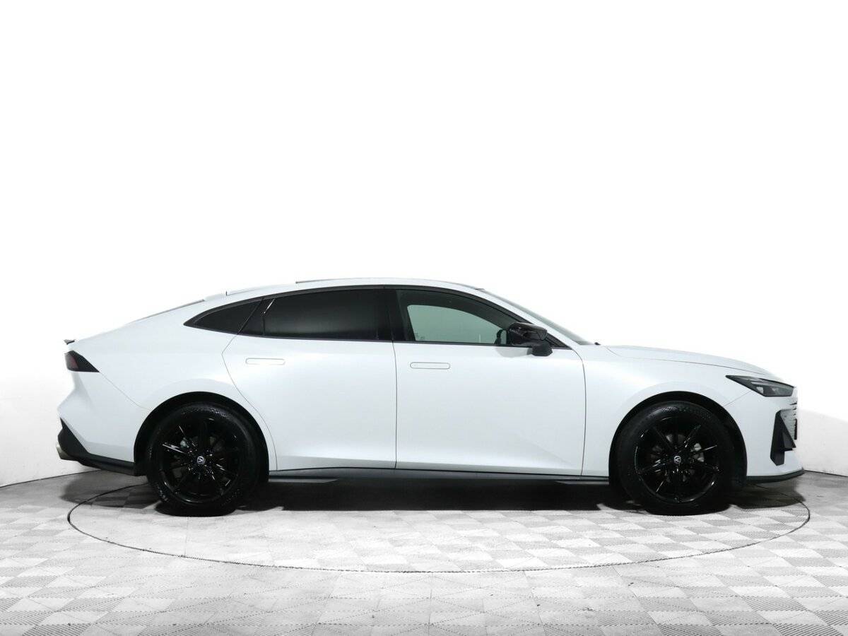 Changan UNI-V б/у, 2022, Роботизированная. Фото: #2