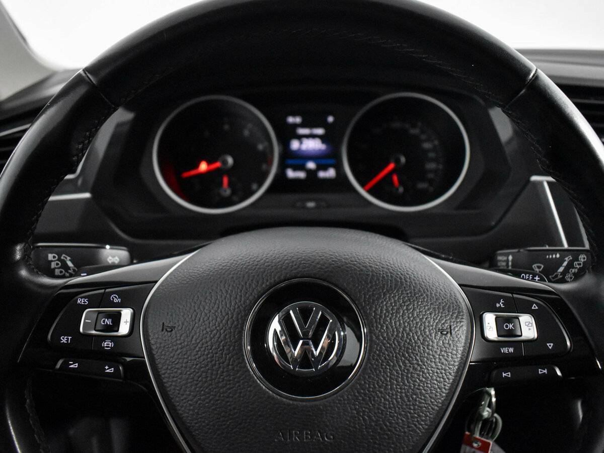 Volkswagen Tiguan б/у, 2019, Роботизированная. Фото: #17